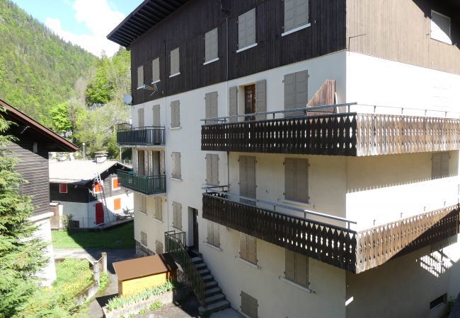 Apartment in La Clusaz - Gentianes flat 2 - Apartment 3*** in the village, near ski slope for 8 people