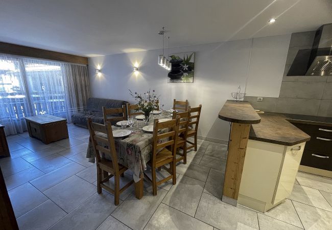 Apartment in La Clusaz - Bedière, apartment 3 - for 8 people 3* in the village  Apartment in La Clusaz - Bedière, apartment 3 - for 8 people 3* in the village