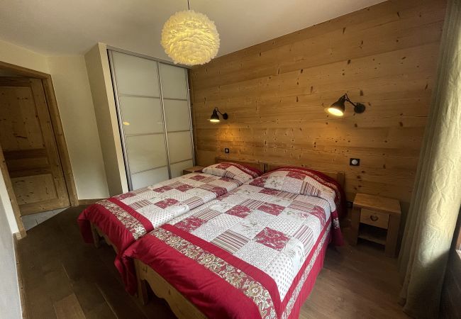 Apartment in La Clusaz - Bedière, apartment 3 - for 8 people 3* in the village  Apartment in La Clusaz - Bedière, apartment 3 - for 8 people 3* in the village