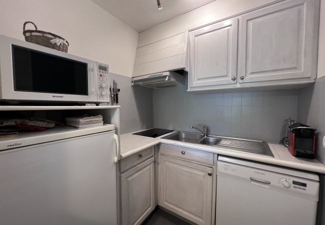 Apartment in La Clusaz - Crystal 15 - Apartment for 4 people 2* in the village  Apartment in La Clusaz - Crystal 15 - Apartment for 4 people 2* in the village