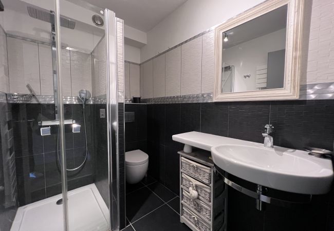 Apartment in La Clusaz - Crystal 15 - Apartment for 4 people 2* in the village  Apartment in La Clusaz - Crystal 15 - Apartment for 4 people 2* in the village