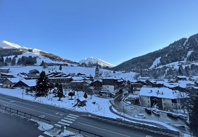 Apartment in La Clusaz - Crystal 15 - Apartment for 4 people 2* in the village  Apartment in La Clusaz - Crystal 15 - Apartment for 4 people 2* in the village