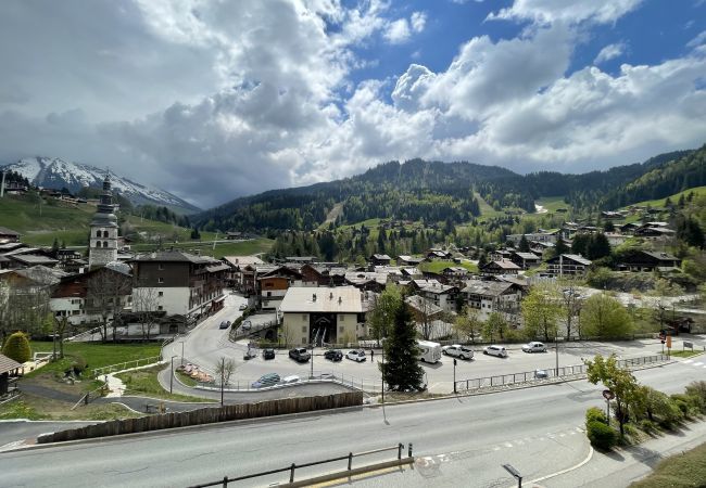 Apartment in La Clusaz - Crystal 25 - Duplex for 6 people 3* in the village Apartment in La Clusaz - Crystal 25 - Duplex for 6 people 3* in the village