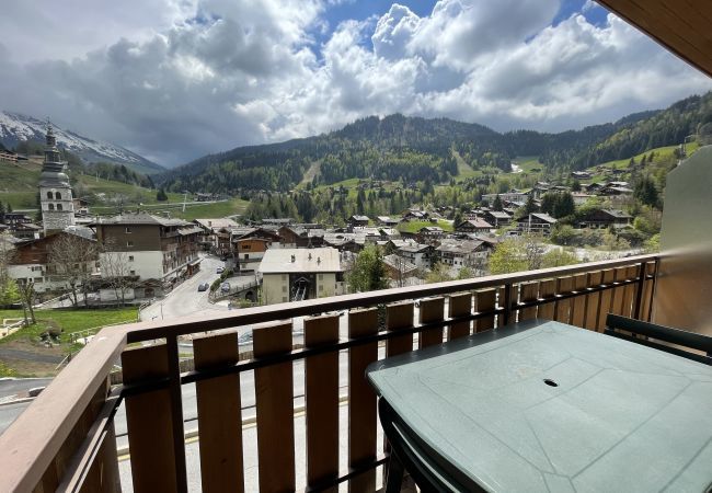 Apartment in La Clusaz - Crystal 25 - Duplex for 6 people 3* in the village Apartment in La Clusaz - Crystal 25 - Duplex for 6 people 3* in the village
