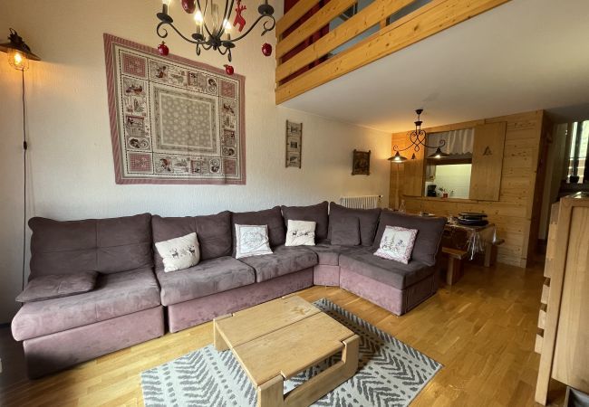 Apartment in La Clusaz - Crystal 25 - Duplex for 6 people 3* in the village Apartment in La Clusaz - Crystal 25 - Duplex for 6 people 3* in the village