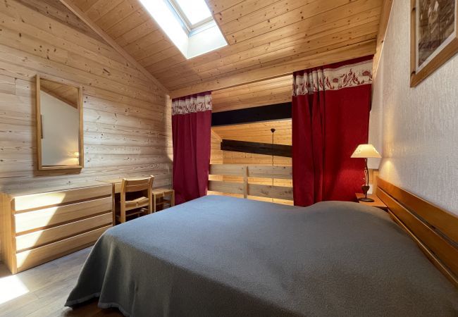 Apartment in La Clusaz - Crystal 25 - Duplex for 6 people 3* in the village Apartment in La Clusaz - Crystal 25 - Duplex for 6 people 3* in the village