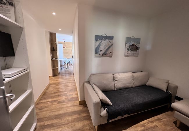 Apartment in La Clusaz - Elan 12 - Apartment for 8 people 3* in the village Apartment in La Clusaz - Elan 12 - Apartment for 8 people 3* in the village
