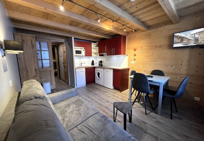 Studio in La Clusaz - Parnasse 203 - Apartment 3* on the ski slope, in the village for 4 people