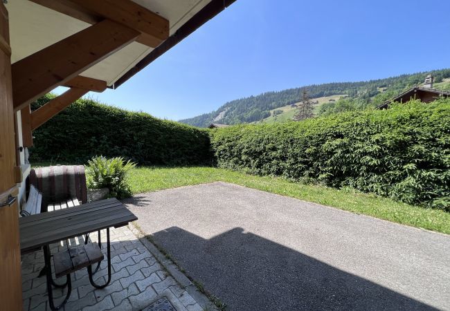 Studio in La Clusaz - Petit Lutin 1 - Studio in chalet, on the ski slopes for 2 people Studio in La Clusaz - Petit Lutin 1 - Studio in chalet, on the ski slopes for 2 people