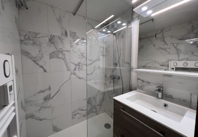 Apartment in La Clusaz - Richemont 12 - Duplex for 4 people 2* near ski slopes Apartment in La Clusaz - Richemont 12 - Duplex for 4 people 2* near ski slopes