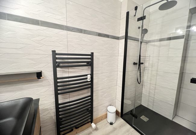 Apartment in La Clusaz - Rose de Noel - Appartement ground floor for 6 people 3* Apartment in La Clusaz - Rose de Noel - Appartement ground floor for 6 people 3*
