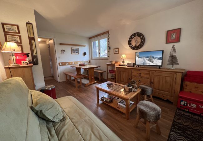 Apartment in La Clusaz - Parnasse 1- 413- Village centre, foot of the slopes, 4 pers. Apartment in La Clusaz - Parnasse 1- 413- Village centre, foot of the slopes, 4 pers.