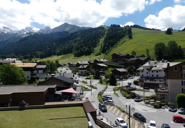 Apartment in La Clusaz - Elan 15 - Flat for 6 people, village center, 2* Apartment in La Clusaz - Elan 15 - Flat for 6 people, village center, 2*