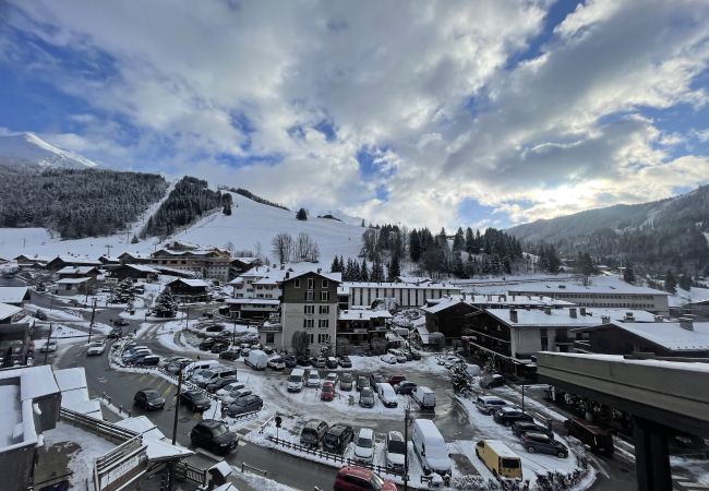 Apartment in La Clusaz - Elan 15 - Flat for 6 people, village center, 2* Apartment in La Clusaz - Elan 15 - Flat for 6 people, village center, 2*