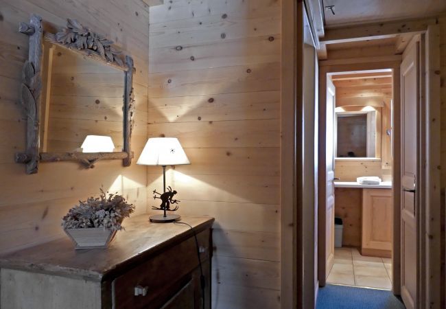 Chalet in La Clusaz - Le Paturage, charming half-chalet facing the mountains Chalet in La Clusaz - Le Paturage, charming half-chalet facing the mountains