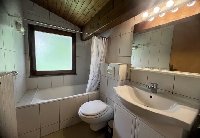 Apartment in La Clusaz - Crepuscule 5 - Apartment near ski slopes and village, 2* 4 pers. Apartment in La Clusaz - Crepuscule 5 - Apartment near ski slopes and village, 2* 4 pers.