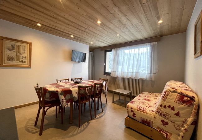 Apartment in La Clusaz - Grotte aux Fées A - Apartment on the slopes, near the village 6 pers. Apartment in La Clusaz - Grotte aux Fées A - Apartment on the slopes, near the village 6 pers.