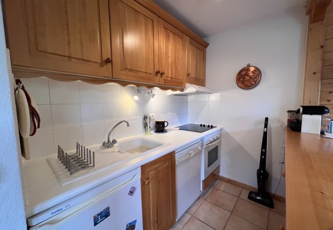Apartment in La Clusaz - Tendieu Soleil B1 - Apartment in chalet 6 people, mountain view Apartment in La Clusaz - Tendieu Soleil B1 - Apartment in chalet 6 people, mountain view