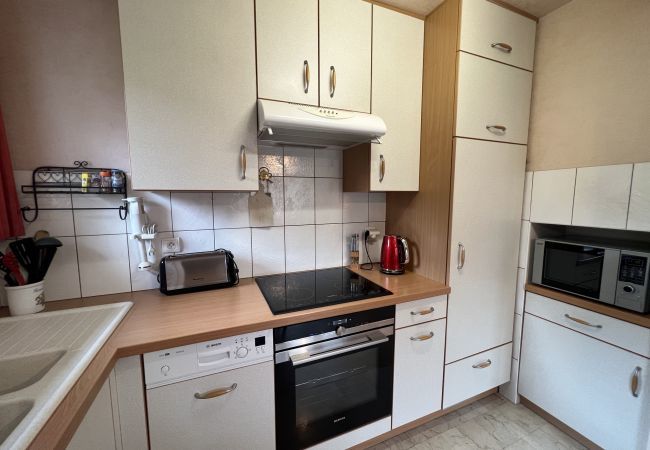 Apartment in La Clusaz - Gemeaux B - Apartment near ski slopes and village, 2* 5/6 pers.  Apartment in La Clusaz - Gemeaux B - Apartment near ski slopes and village, 2* 5/6 pers.