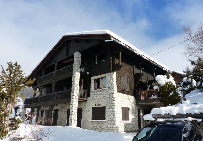 Apartment in La Clusaz - Alpée 1 - Apartment in chalet for 4 people 2* Apartment in La Clusaz - Alpée 1 - Apartment in chalet for 4 people 2*