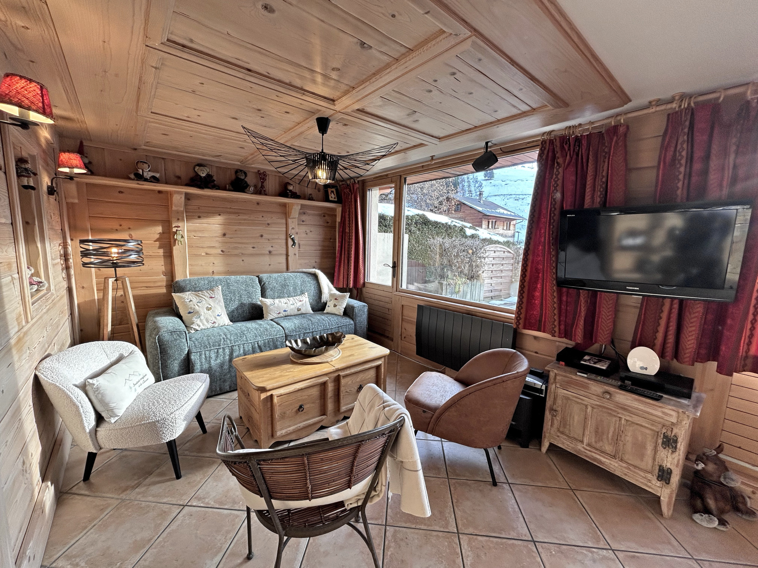  in La Clusaz - Biblos 2 - Apartment for 8 people 4*, South Terrace, near village and slopes
