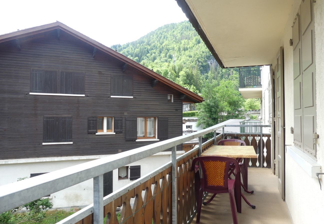 Apartment in La Clusaz - Gentianes flat 2 - Apartment 3*** in the village, near ski slope for 8 people