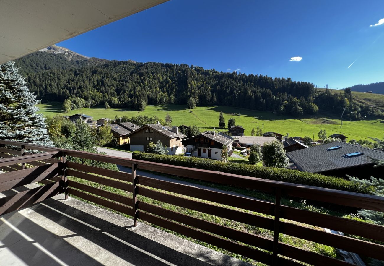 Chalet in La Clusaz - Abricot - Flat in chalet for 4 people 3* for 2 people