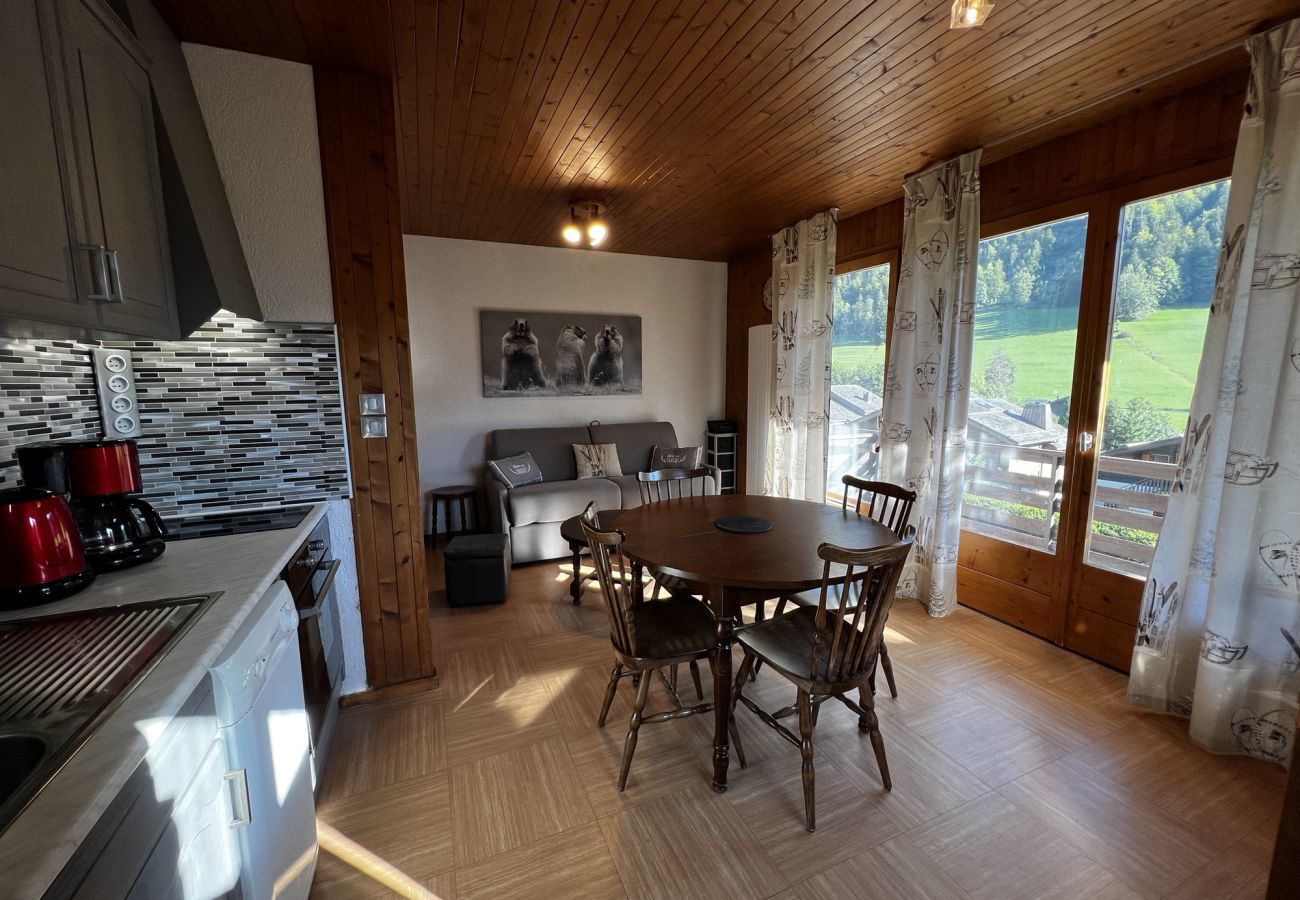 Chalet in La Clusaz - Abricot - Flat in chalet for 4 people 3* for 2 people