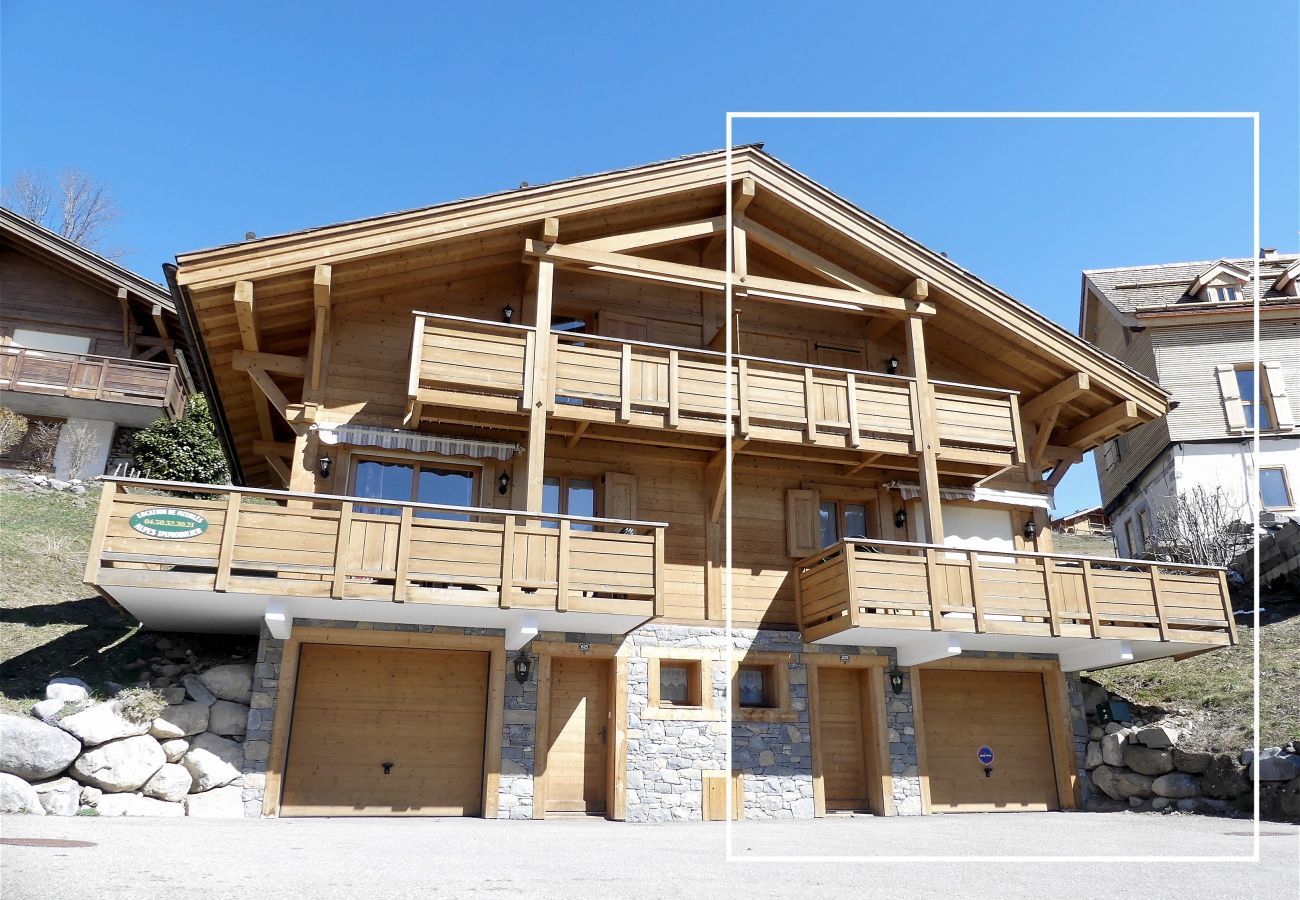 Chalet in La Clusaz - Aulp de Suz' 2 - Half chalet for 6 people 3* 