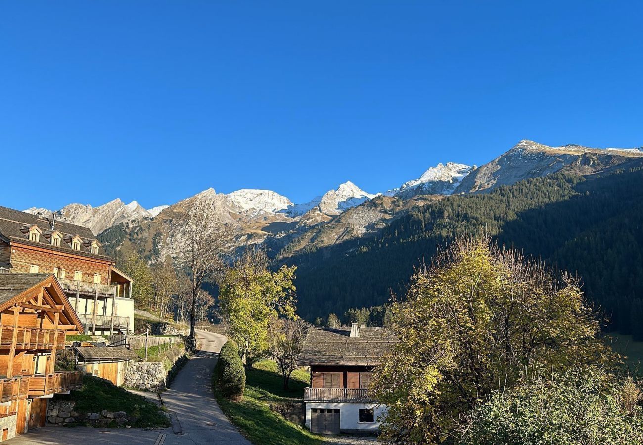 Chalet in La Clusaz - Aulp de Suz' 2 - Half chalet for 6 people 3* 