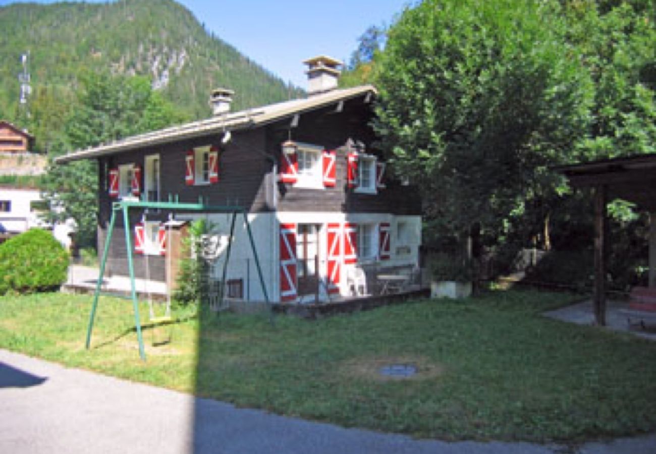 Chalet in La Clusaz - Cotterg - Chalet for 15 people 2* in the village 