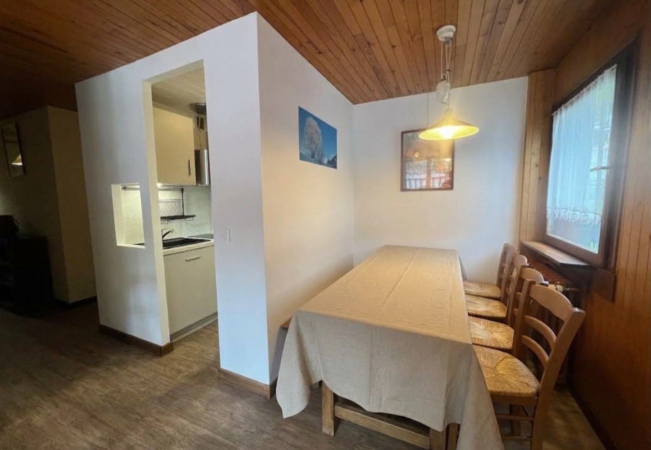 Apartment in La Clusaz - ELAN 19 - Village center apartment, near the aquatic center - Parking