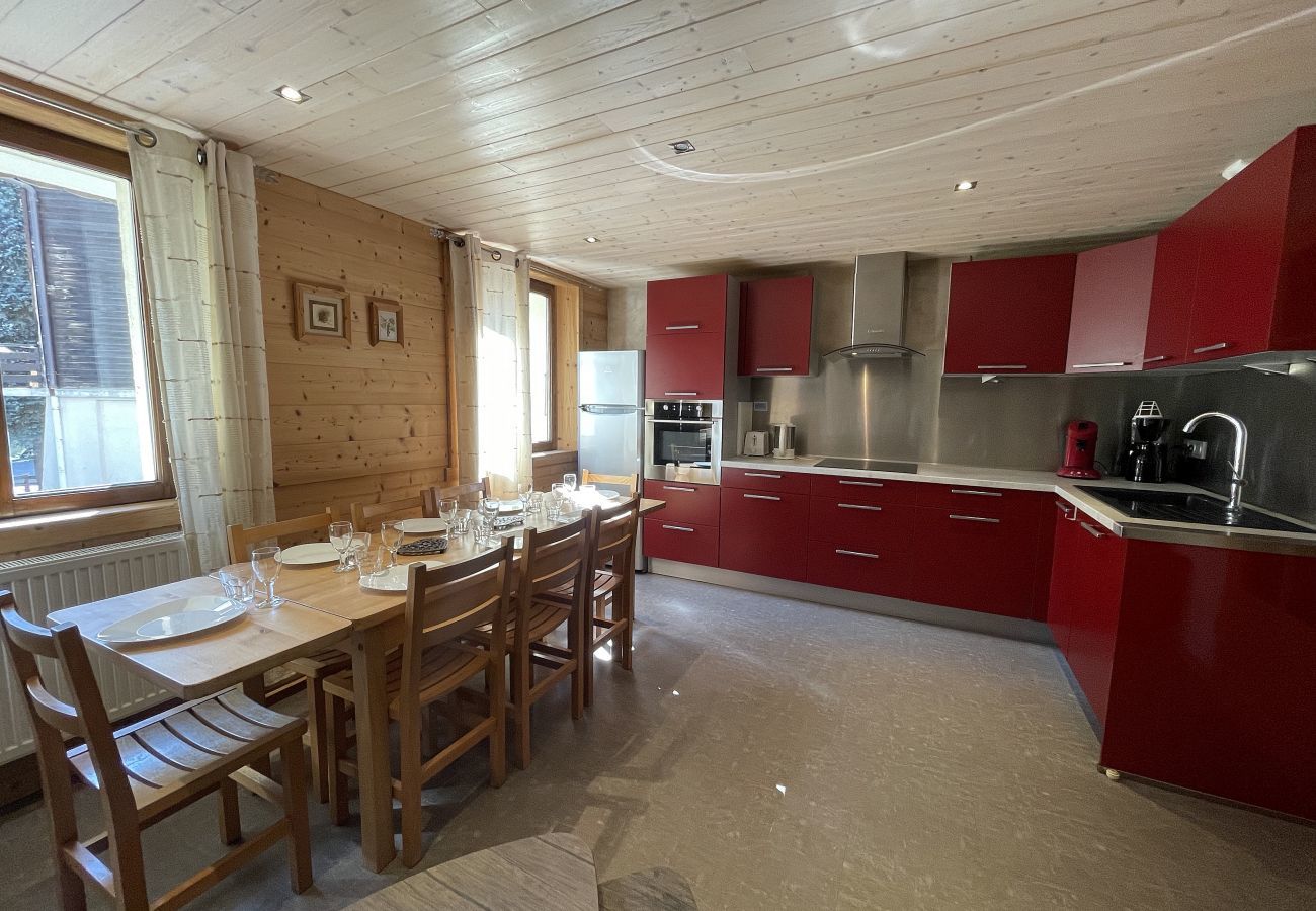 Apartment in La Clusaz - Gentianes 1 - Apartment 3*** in the village, near ski slope for 8 people