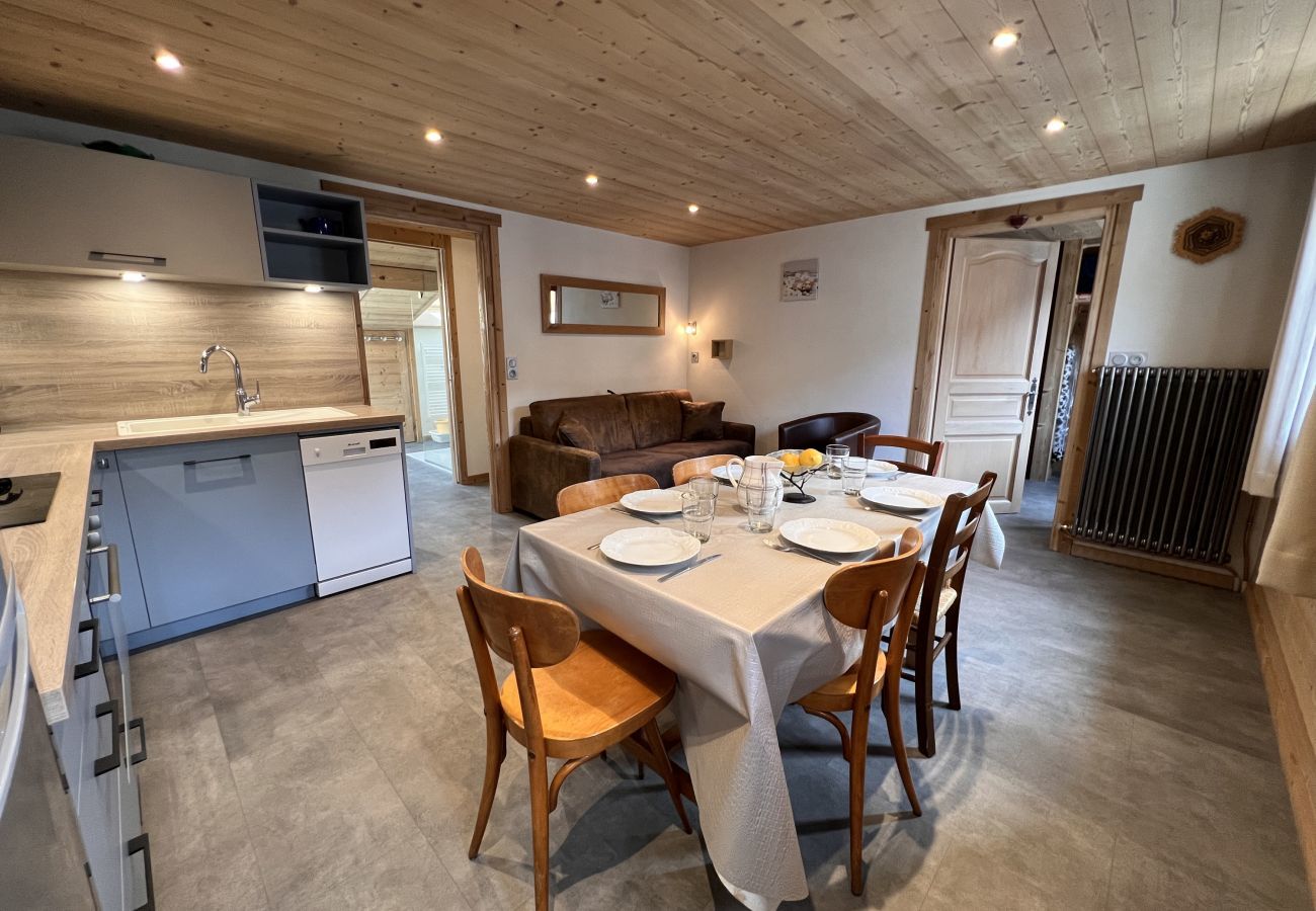 Apartment in La Clusaz - Gentianes flat 4 - Apartment 3*** village center, near ski slope for 7/8 people