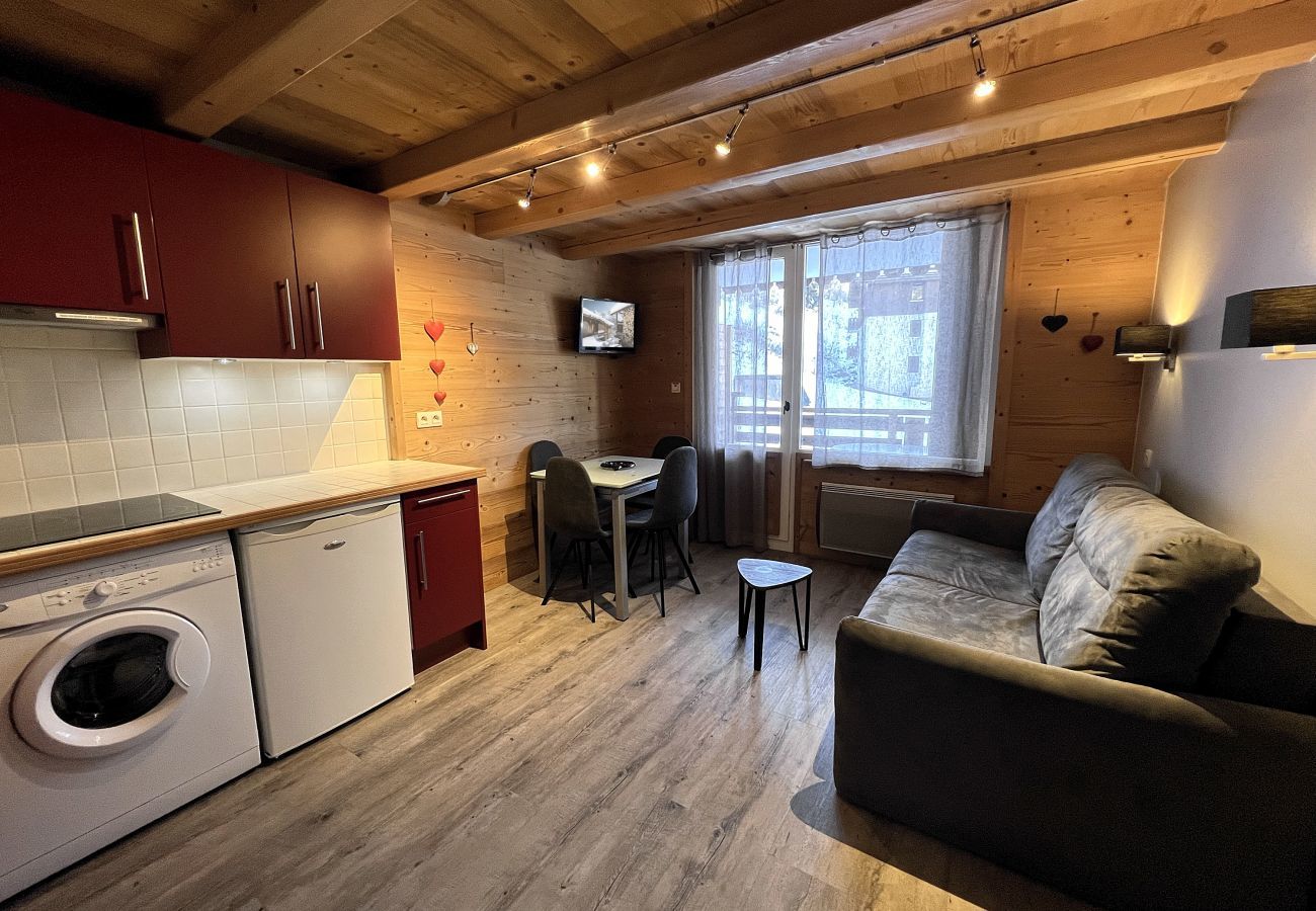 Studio in La Clusaz - Parnasse 203 - Apartment 3* on the ski slope, in the village for 4 people