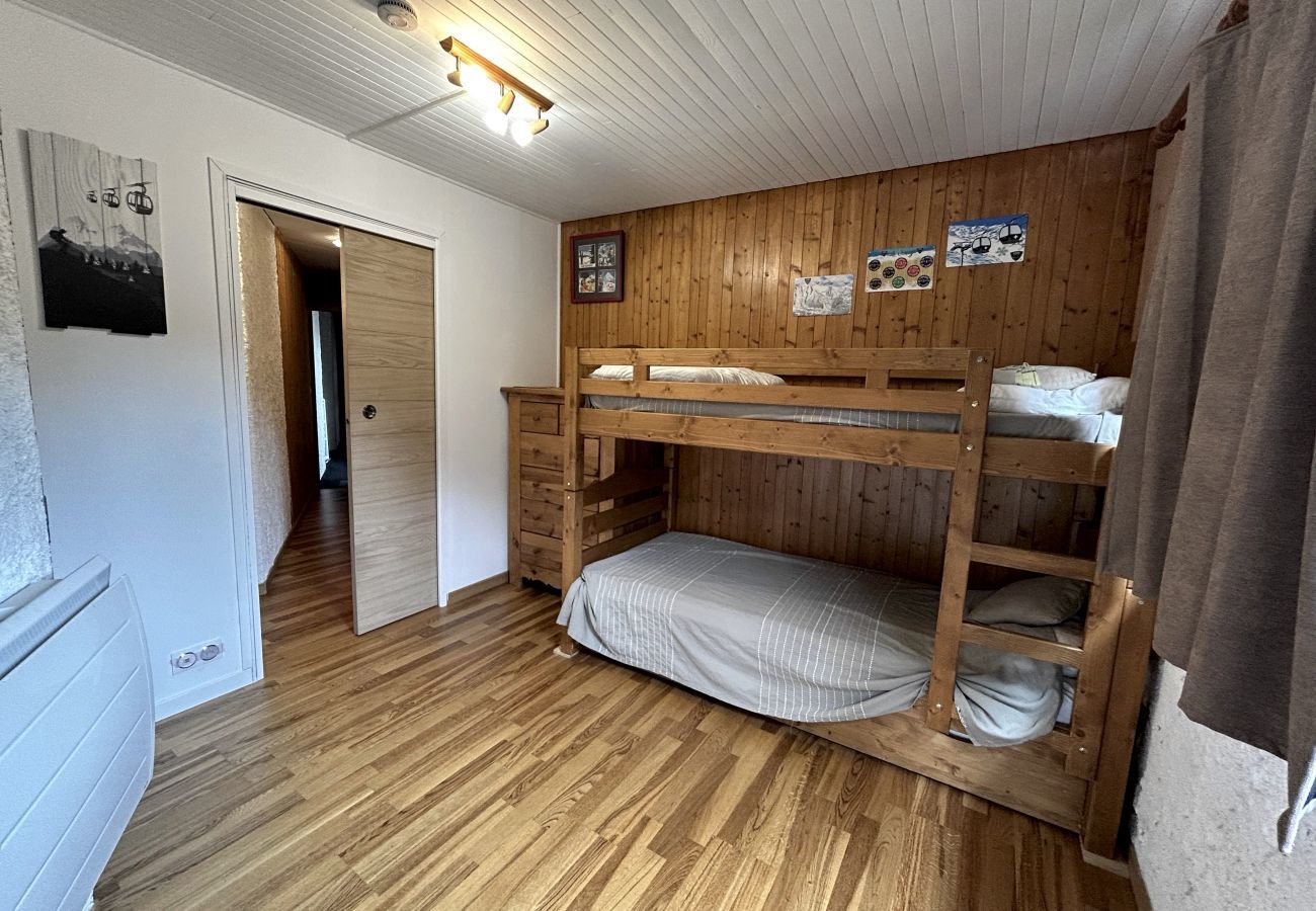 Apartment in La Clusaz - Aravis 1500, apartment 11 - 2* ski-in ski-out for 6 people