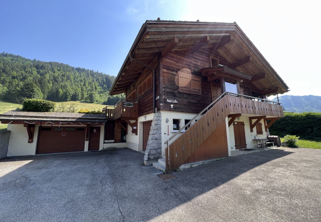 Studio in La Clusaz - Petit Lutin 1 - Studio in chalet, on the ski slopes for 2 people