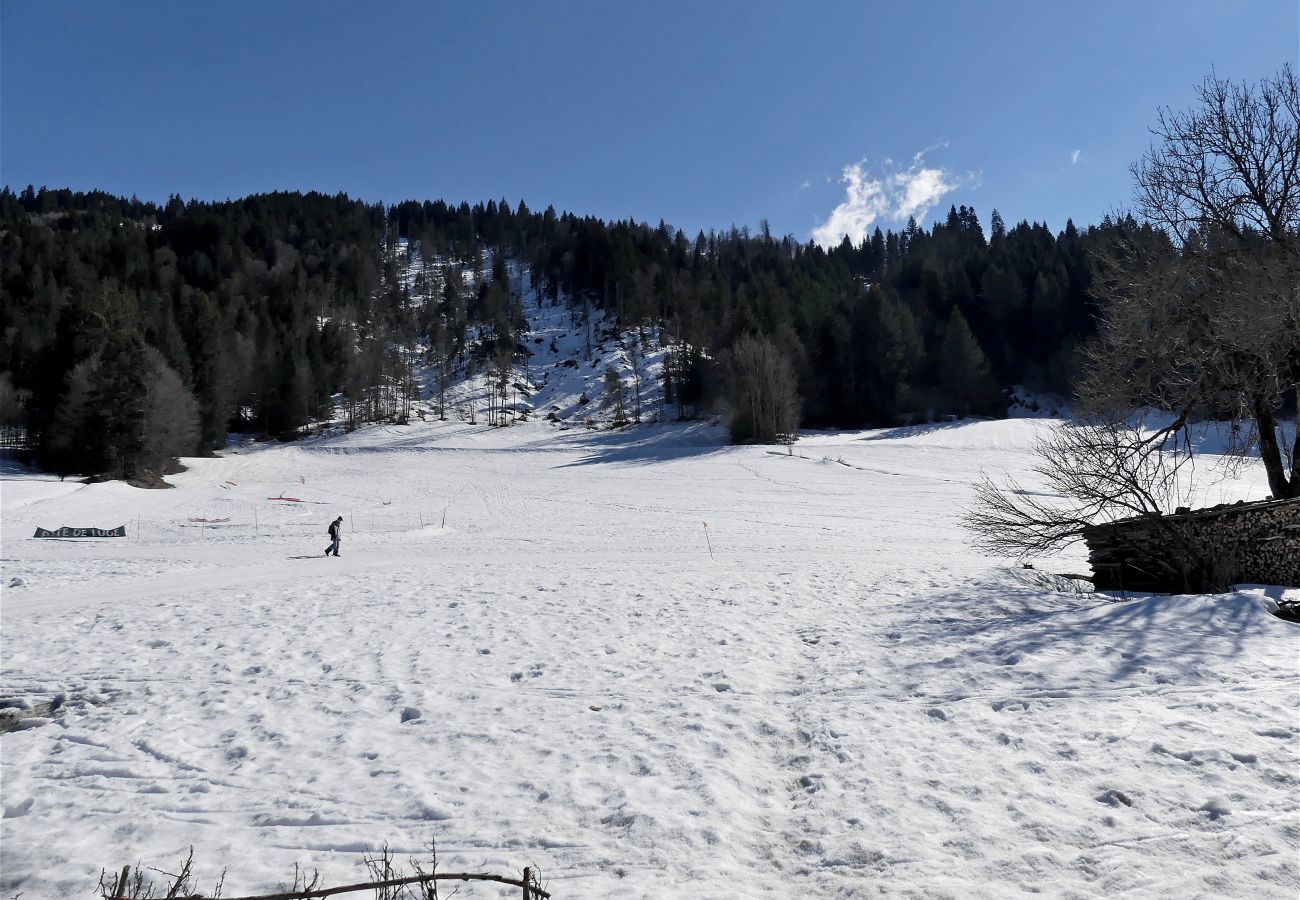 Chalet in La Clusaz - Petit Lutin - Chalet for 6 people on the ski slopes 3*