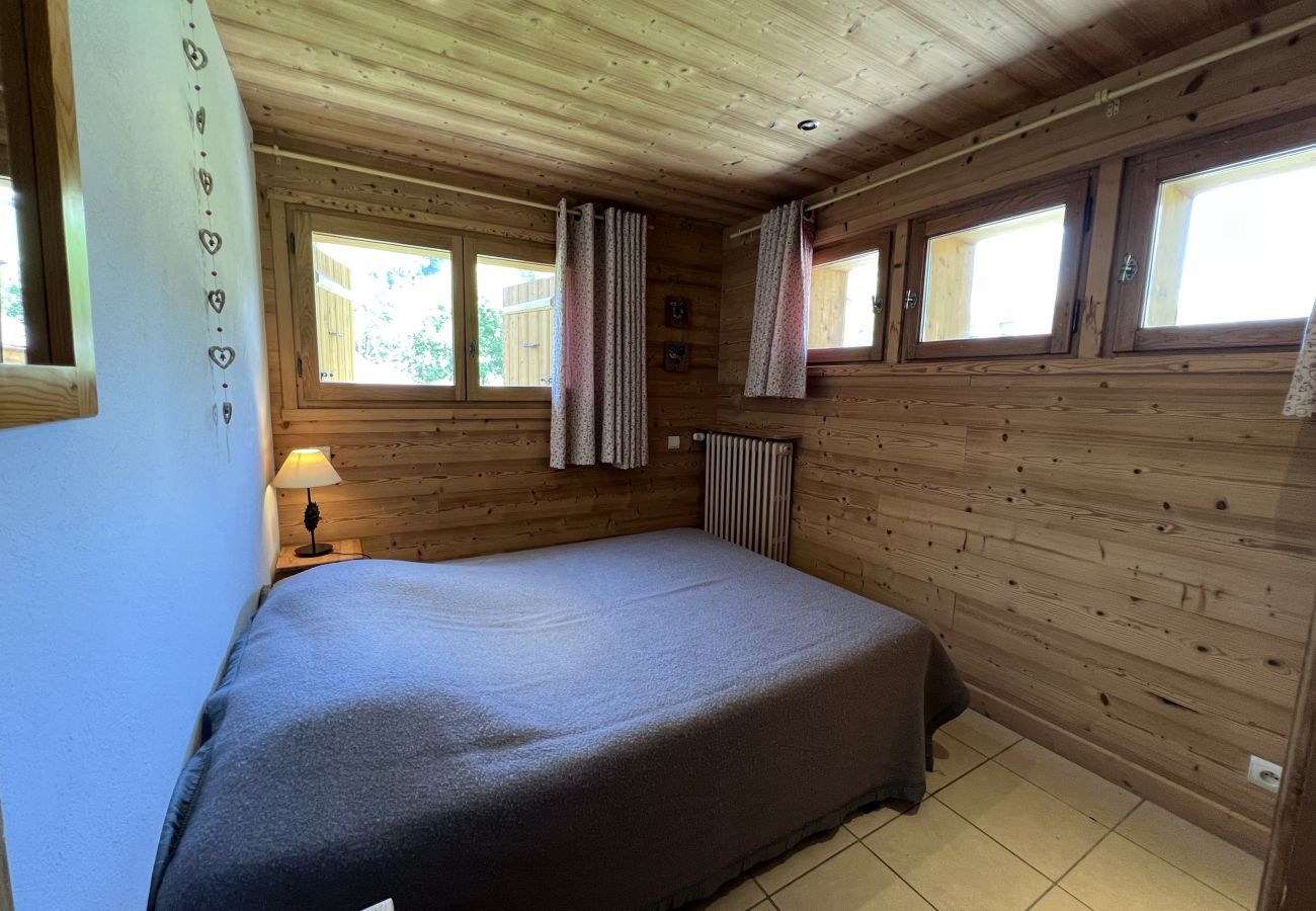 Chalet in La Clusaz - Petit Lutin - Chalet for 6 people on the ski slopes 3*