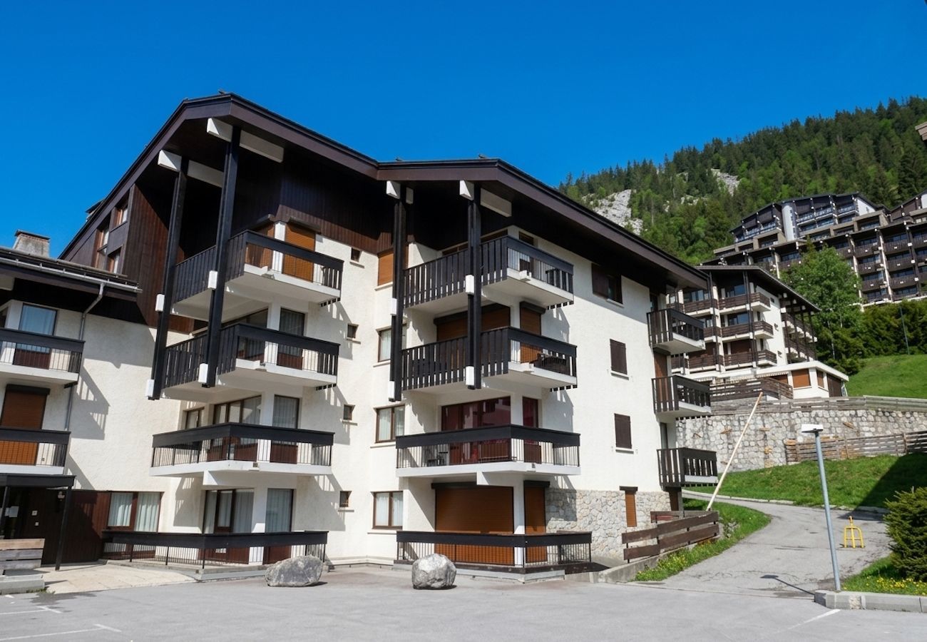 Apartment in La Clusaz - ELAN 7 - Village center apartment, near the aquatic center - Garage