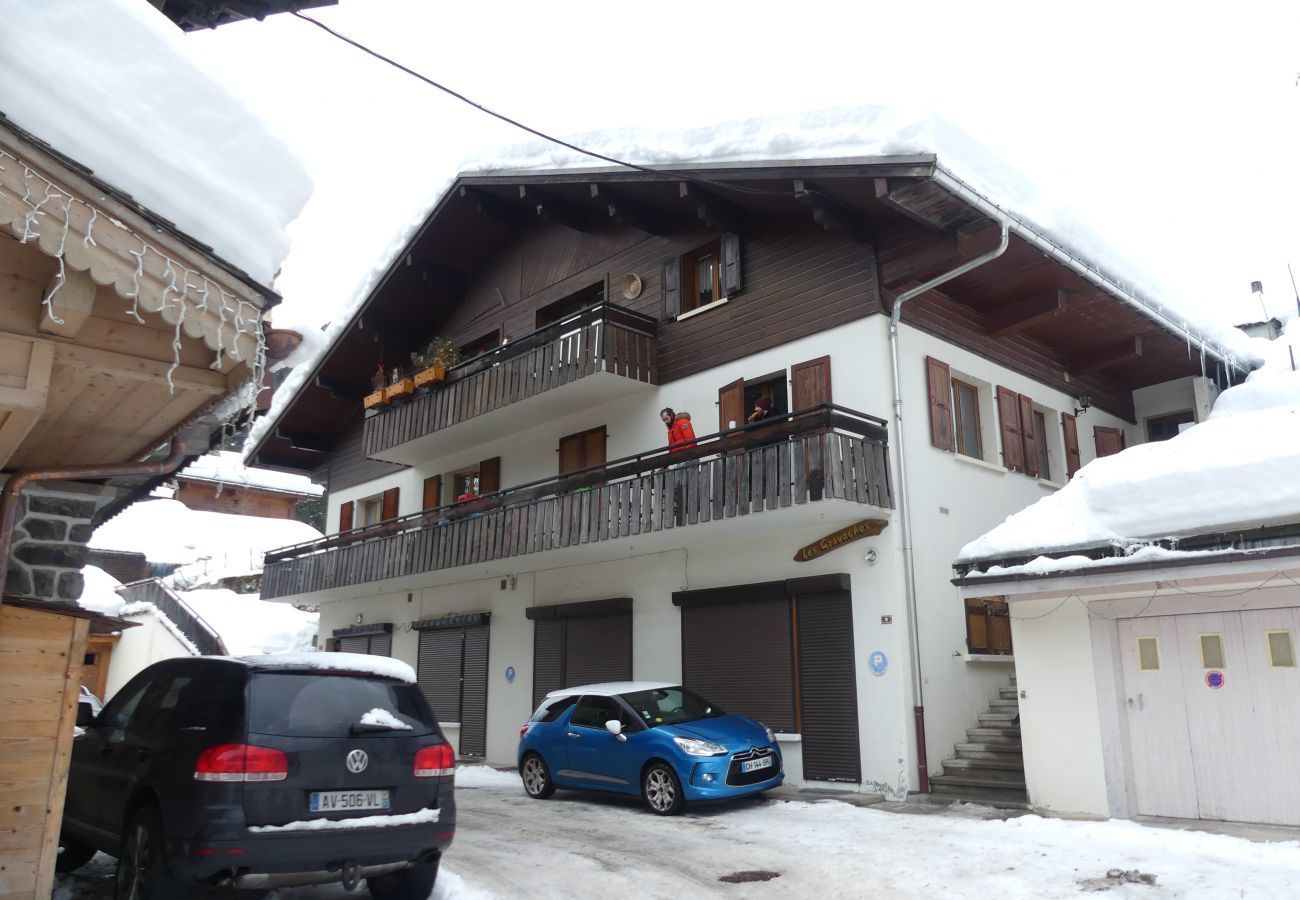 Apartment in La Clusaz - Gravaches 3 - Apartment 2*, village center, near pistes for 6 people