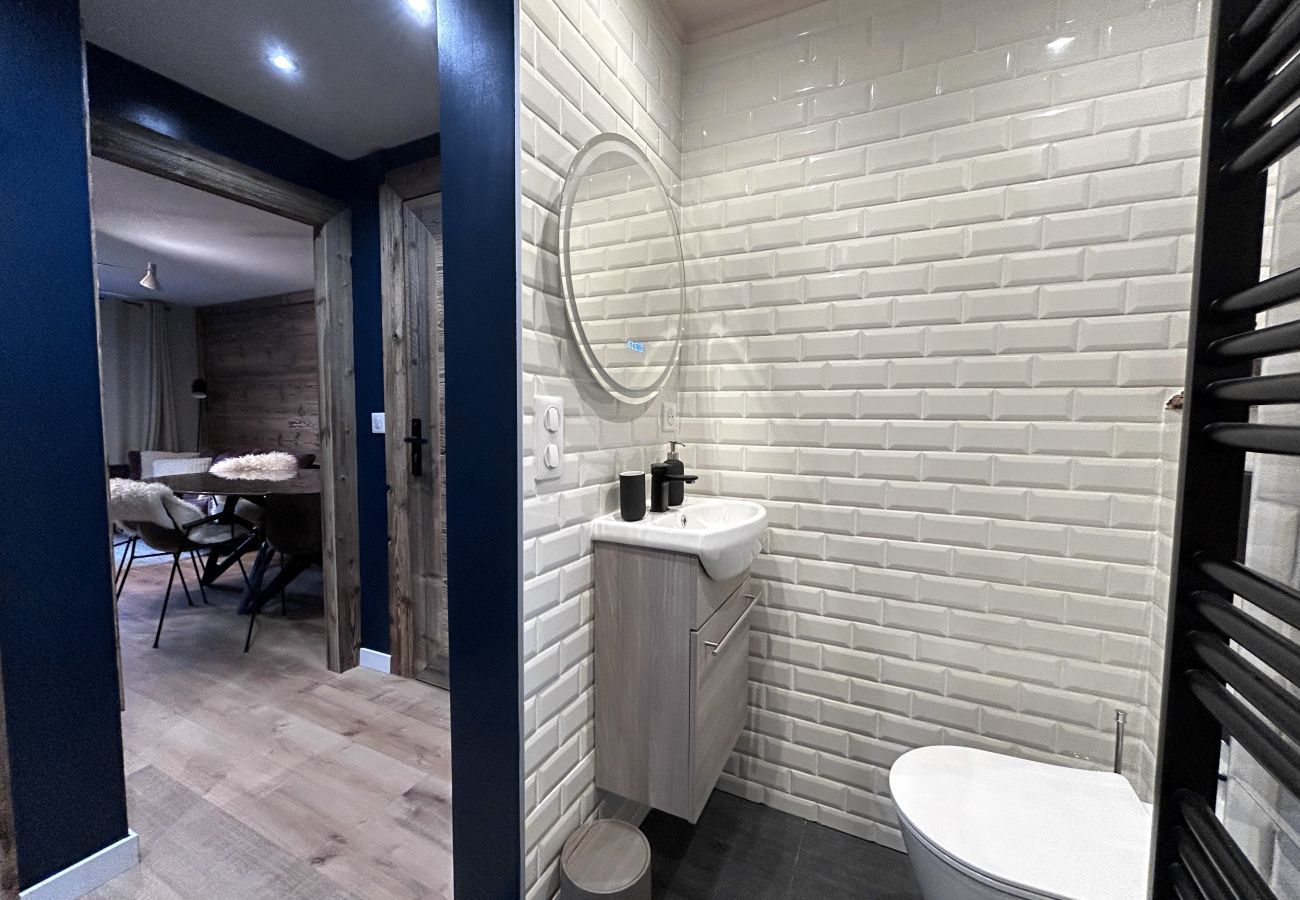 Apartment in La Clusaz - Gravaches 3 - Apartment 2*, village center, near pistes for 6 people