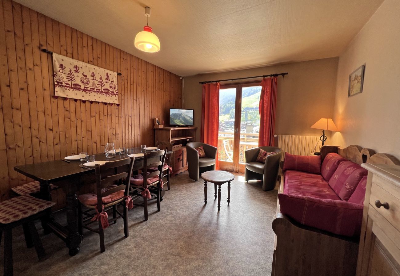 Apartment in La Clusaz - Crepuscule 3 - Apartment near ski slopes and village, 2* 6 people.