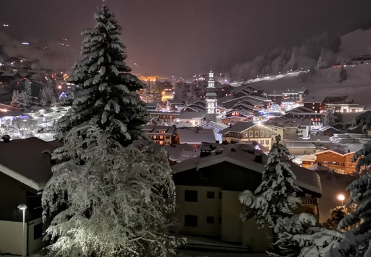 Apartment in La Clusaz - Crepuscule 5 - Apartment near ski slopes and village, 4 pers. 2*