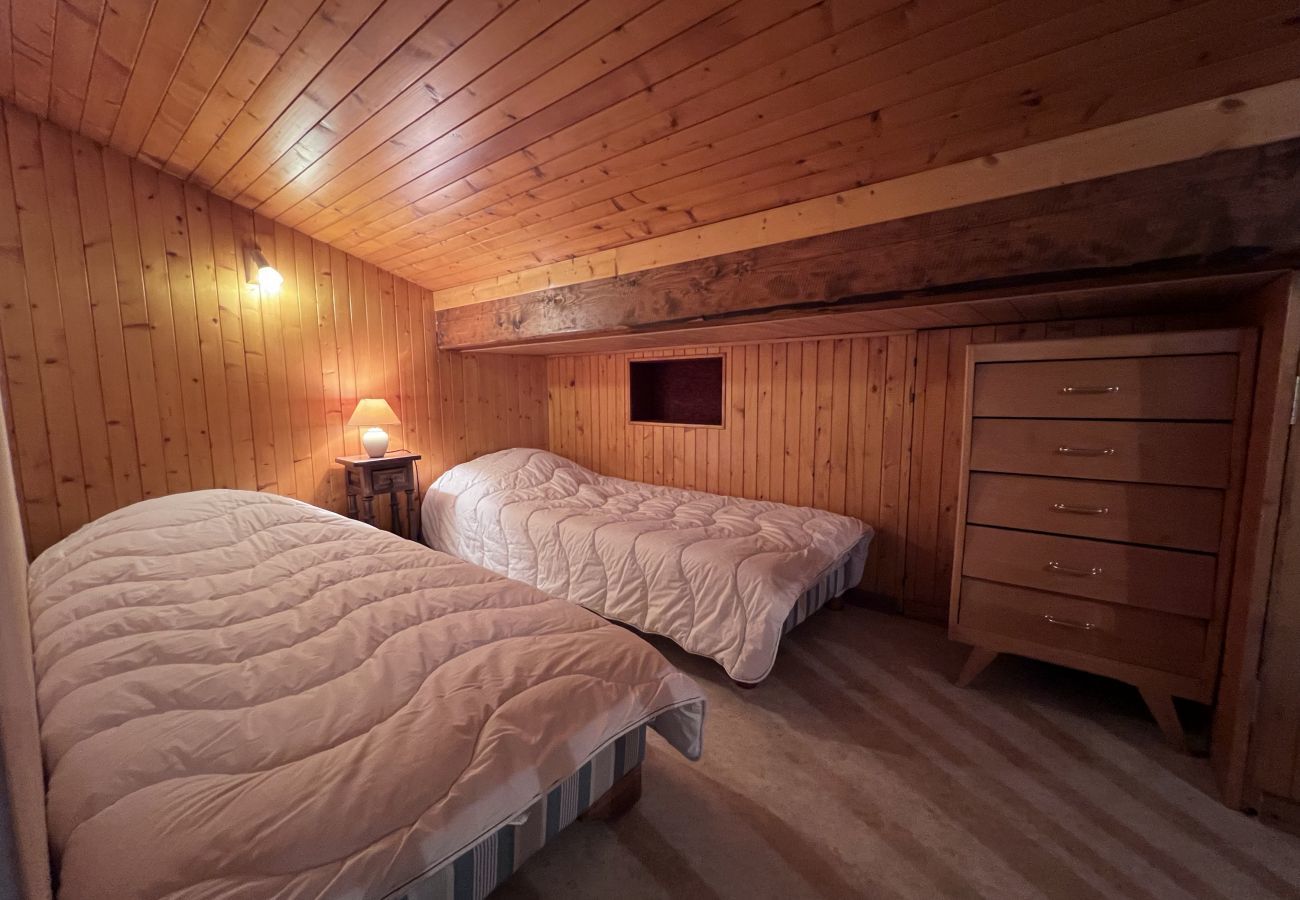 Apartment in La Clusaz - Crepuscule 5 - Apartment near ski slopes and village, 4 pers. 2*