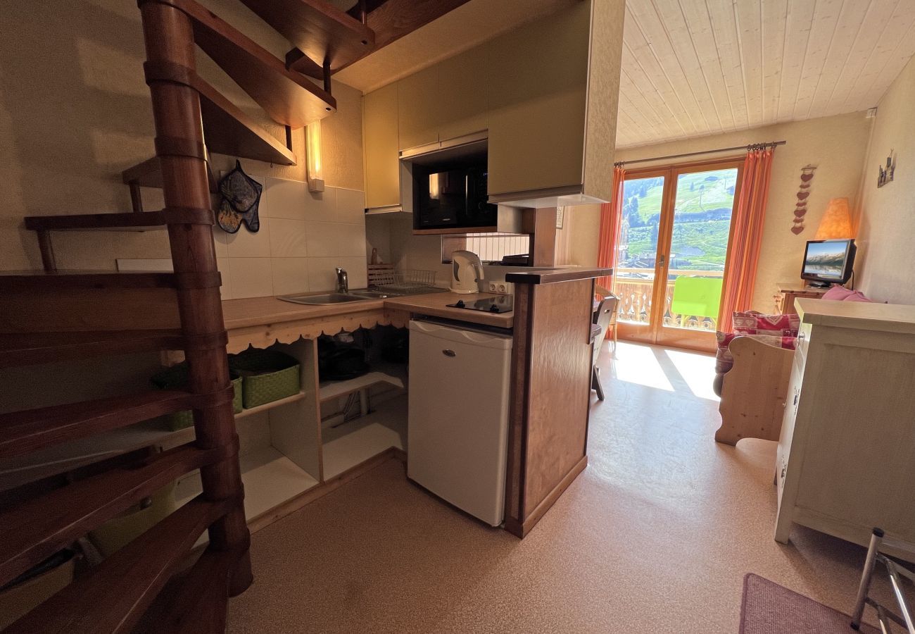 Apartment in La Clusaz - Crepuscule 5 - Apartment near ski slopes and village, 4 pers. 2*