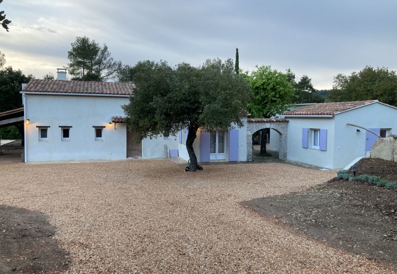 Country house in Fox-Amphoux - CLOS LE LAVANDIN: large property at the gates of the Verdon