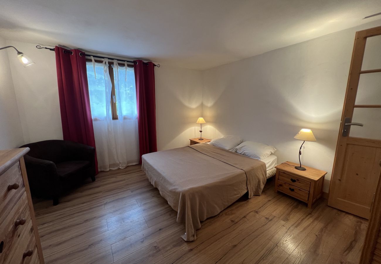 Apartment in La Clusaz - Pomme de pin - Apartment 3* near ski slopes and village, 6 pers