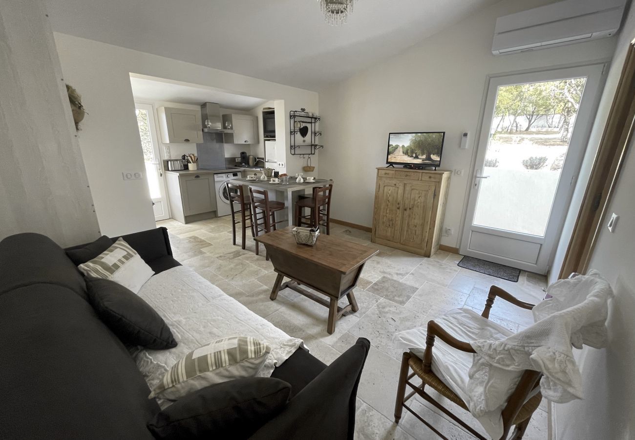 Townhouse in Fox-Amphoux - 