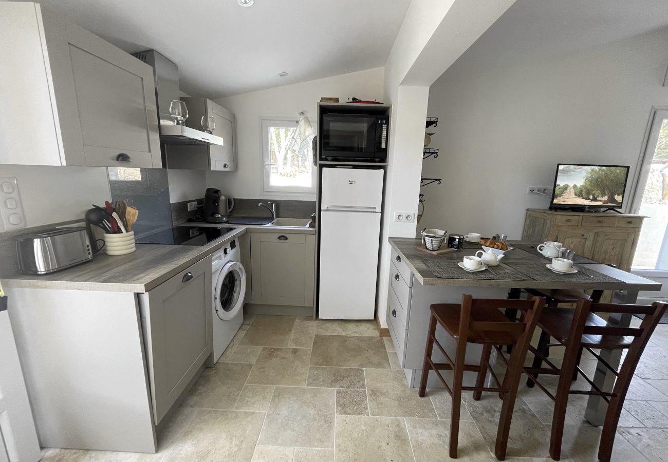 Townhouse in Fox-Amphoux - 